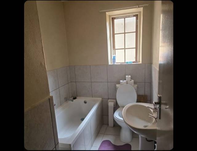 2 BEDROOM PROPERTY TO RENT IN HONEYDEW